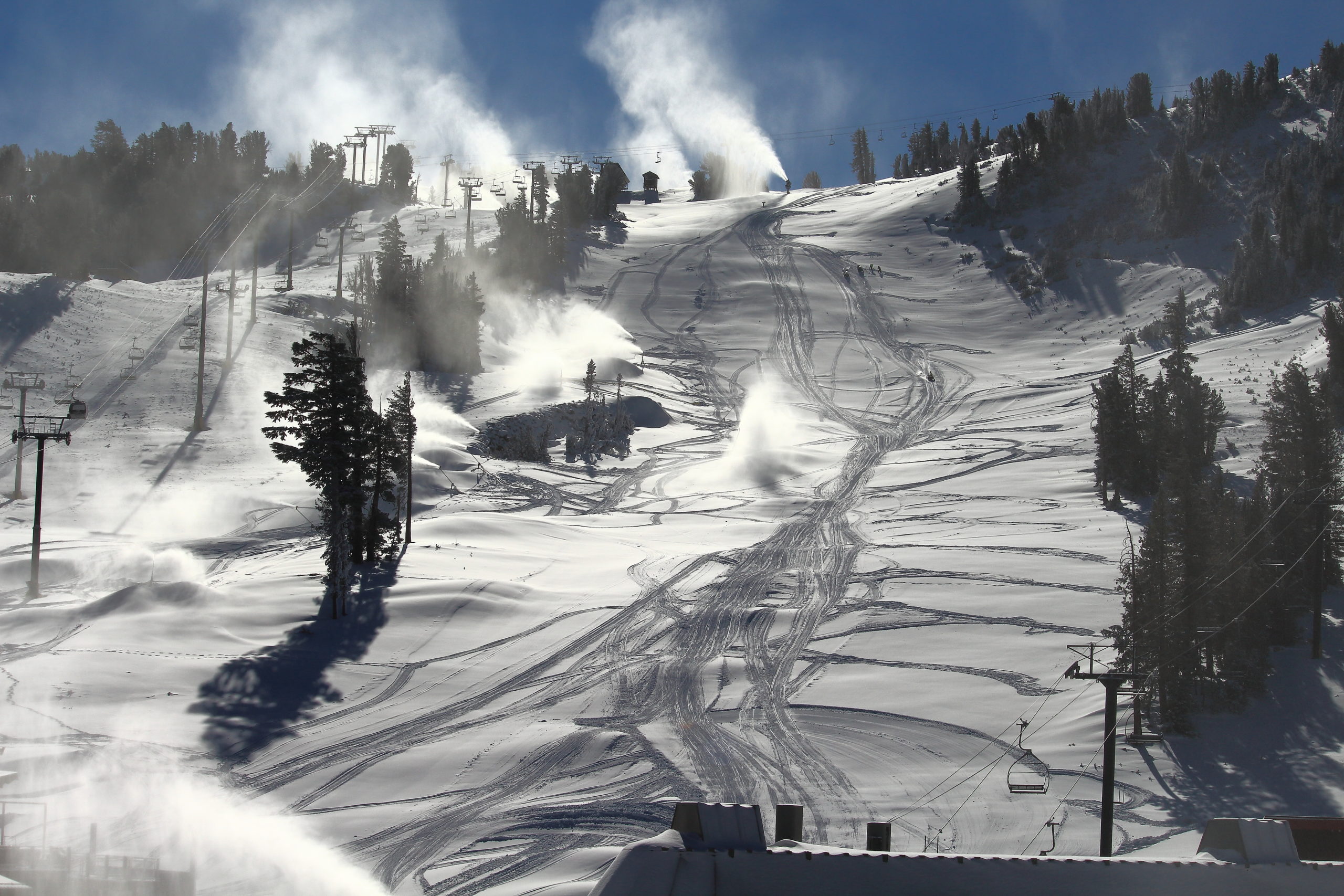 Read more about the article Video Snow Report 11-9-2020 @ Mammoth Mountain