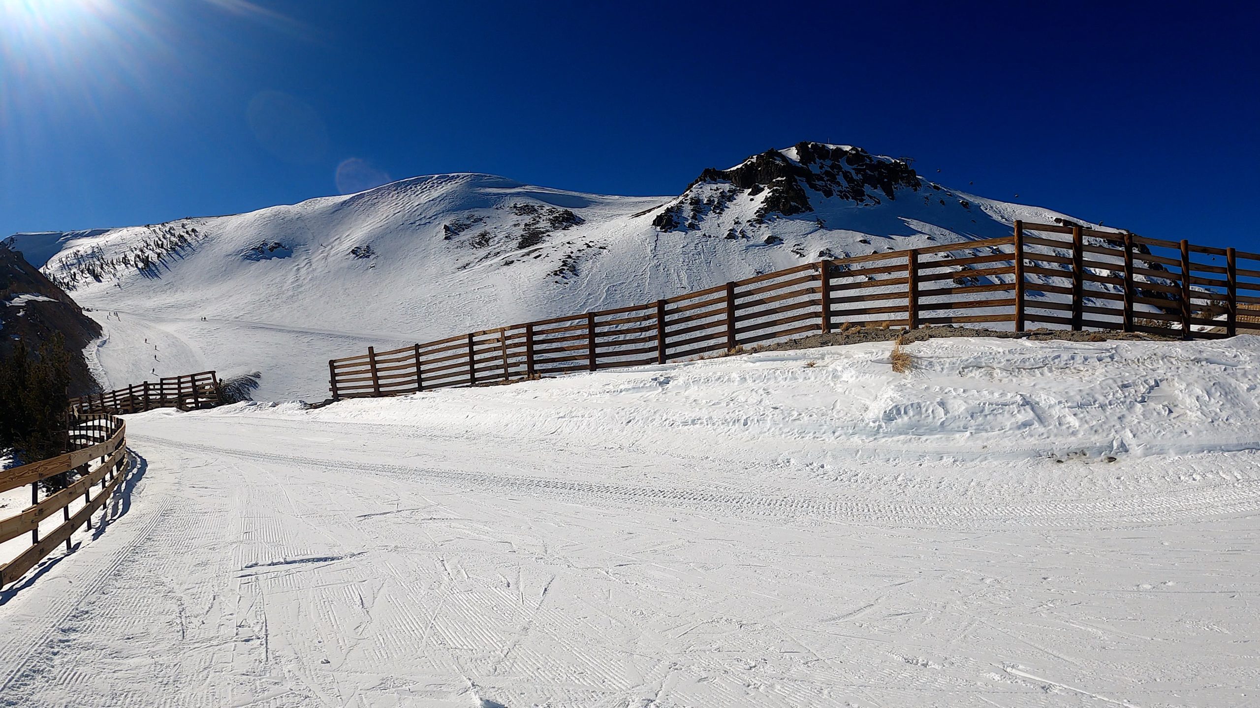 Read more about the article Mammoth Mountain Photos 1-24-2022 – from the Snowman​