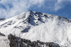 Read more about the article Photos: Mammoth Mountain First Snow of the Season
